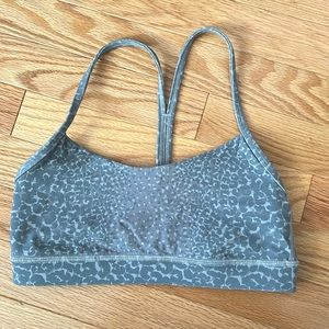 Lululemon Flow Y Nulu Bra